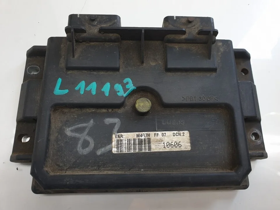 computer ECU Peugeot 9642398380 R04080026B