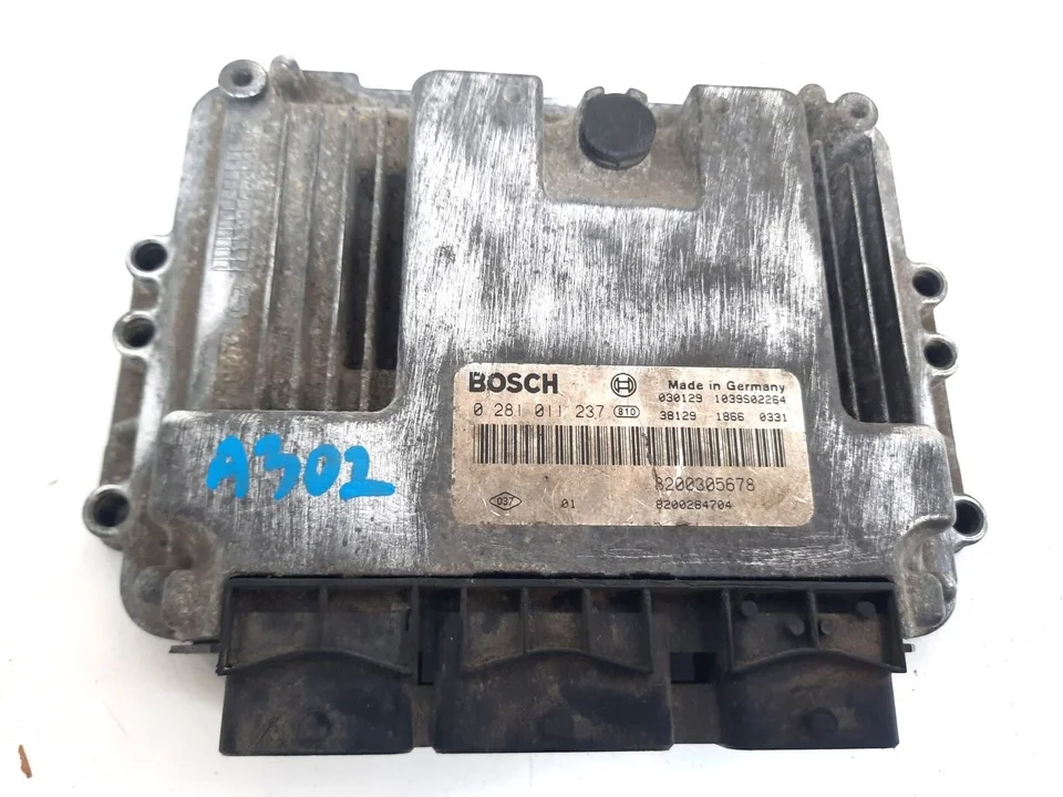 Computer Steuergerät ECU Nissan 0281011237 8200305678